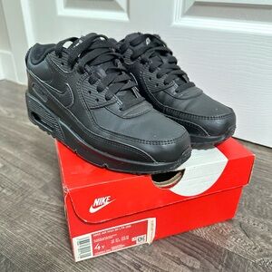Black nike air max